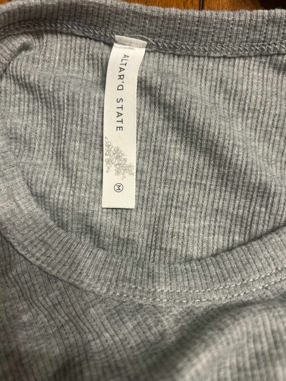 Altar’d State Women’s Heather Grey Ruffle Ribbed Long Sleeve Top, Size Medium - Picture 7 of 7